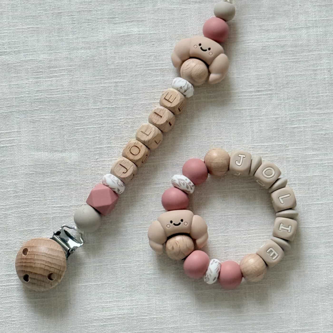 Speenkoord met naam | Croissant 5 bijtring/speenkoord met naam croissant roze